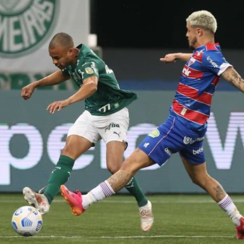 Palmeiras assume liderança do Brasileirão com vitória sobre Fortaleza