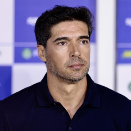 2026 pode ser o ano decisivo para Abel Ferreira no Palmeiras: pressão por títulos e investimentos dão contornos de marco histórico